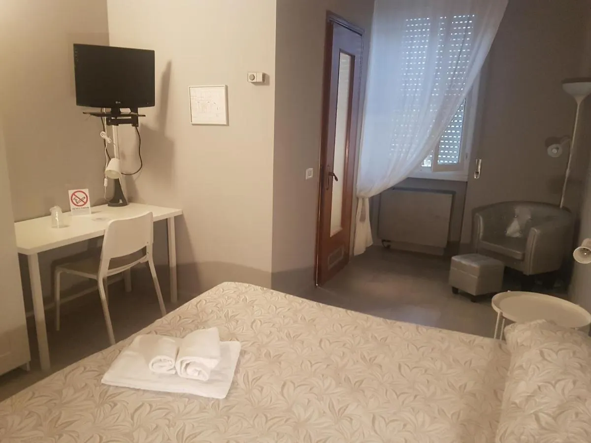 Hotel Eden Osio Sotto 3*,  Ιταλία