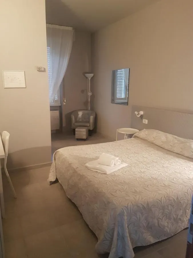 Hotel Eden Osio Sotto Ιταλία